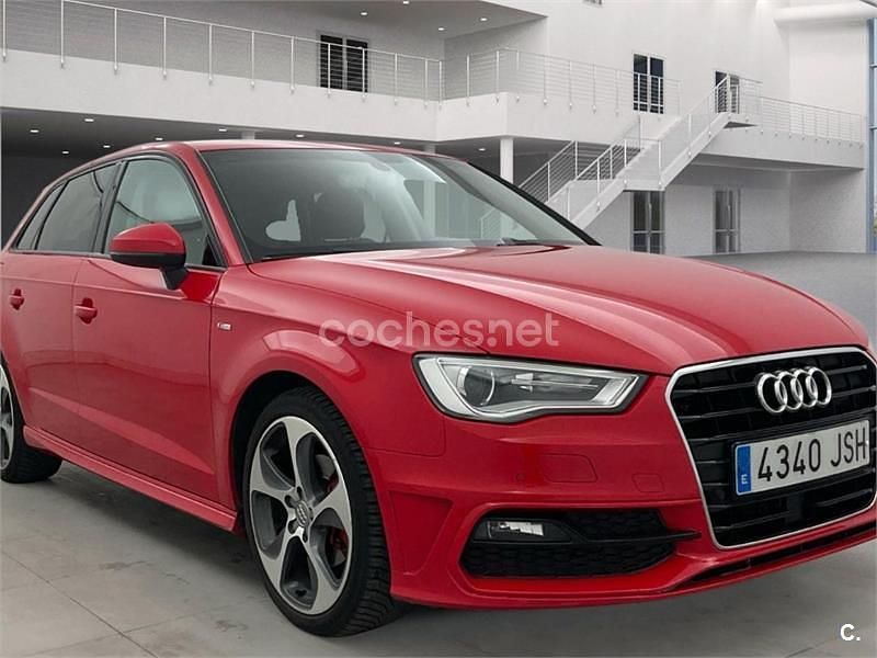 Usado Audi A3 Sport 110 CV (80 kW) 2016 Rojo Berlina