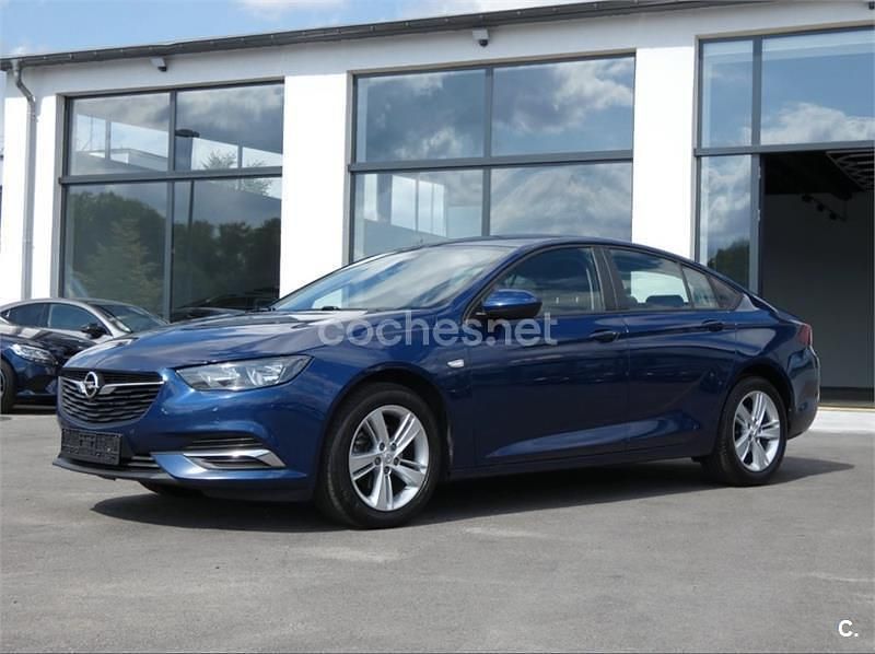 Usado Opel Insignia Business 136 CV (100 kW) 2020 Azul Berlina