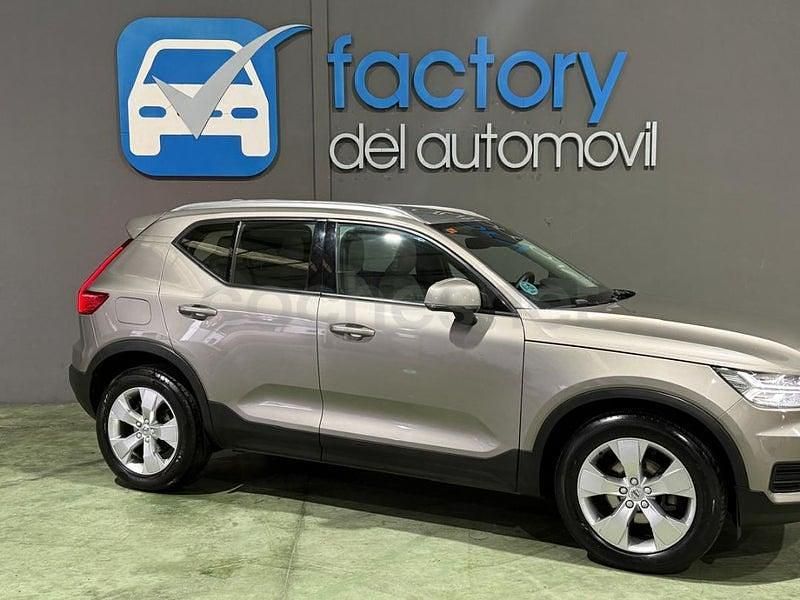 Usado Volvo XC40 Momentum 163 CV (119 kW) 2021 Beige SUV