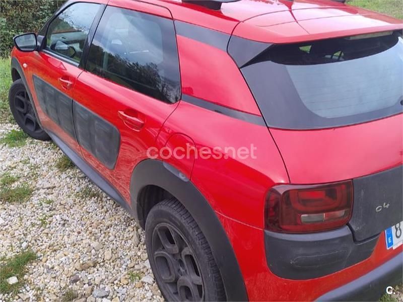 Rojo Usado 2017 Citroën C4 Cactus Feel Utilitario | 7100 € (Buen precio) - Imagen 1/4