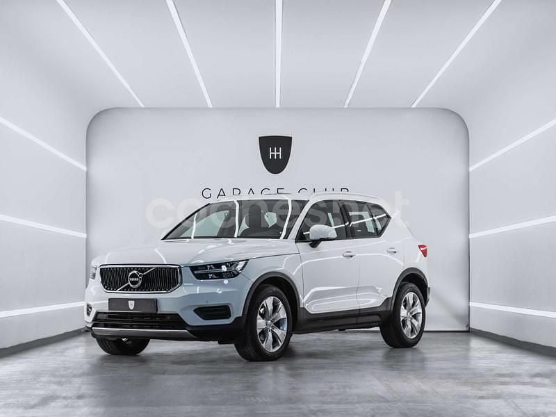 Blanco Usado 2020 Volvo XC40 Momentum SUV | 20.999 € (Precio justo) - Imagen 1/4