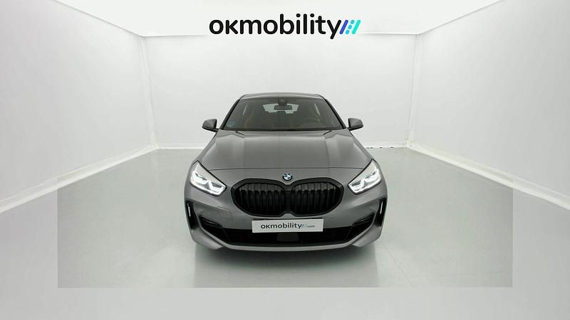 Usado BMW 118 M Sport 136 CV (100 kW) 2024 Skyscraper grau Utilitario