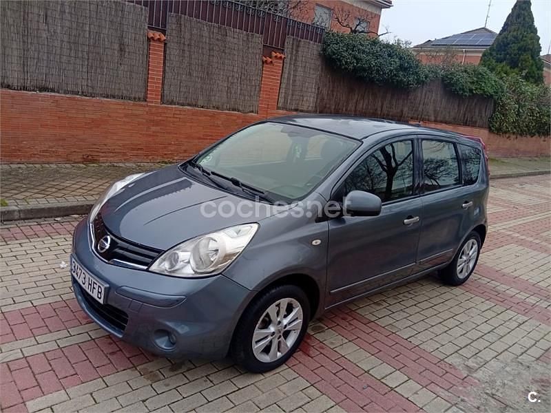 Gris / plata Usado 2011 Nissan Note Acenta Monovolumen | 2950 € (Super precio) - Imagen 1/4