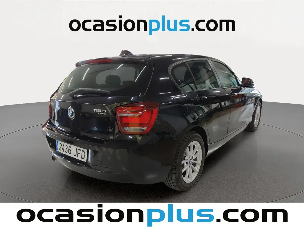 Usado BMW 118 143 CV (105 kW) 2015 Negro Utilitario