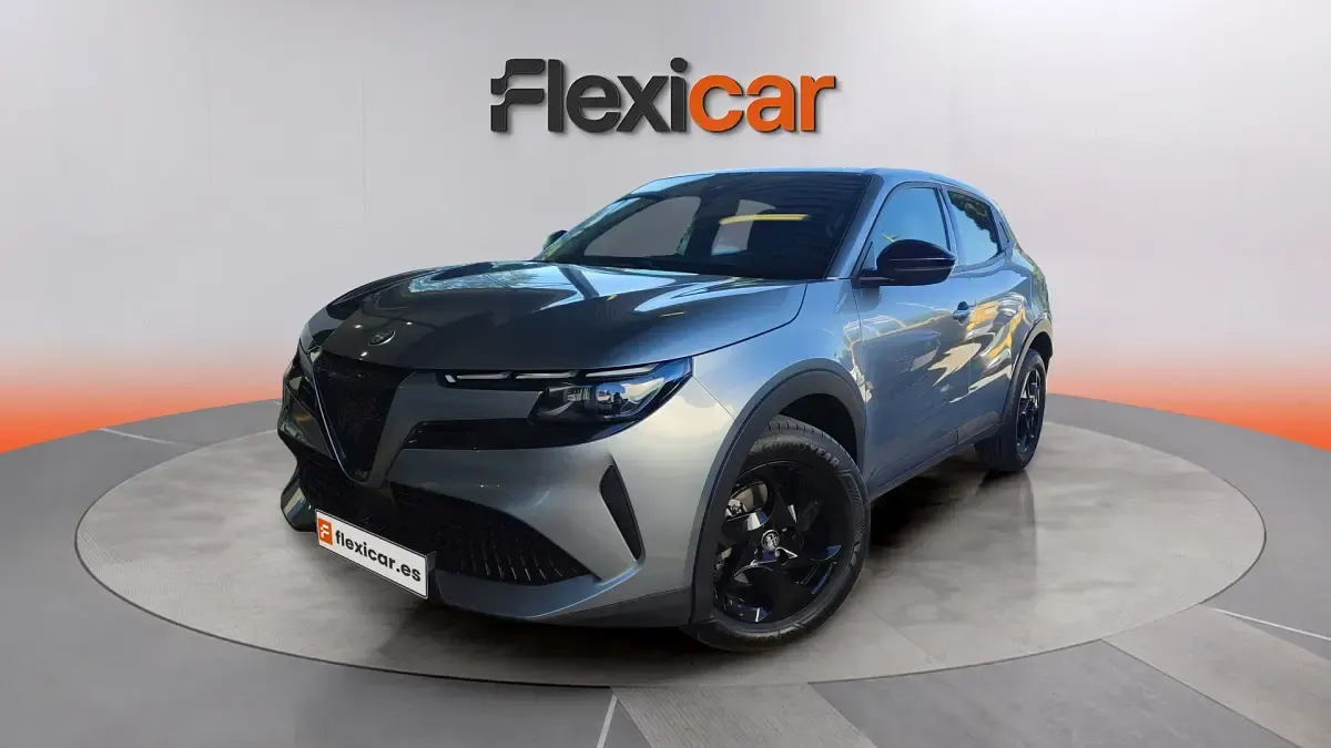 Usado Alfa Romeo GT Junior 136 CV (100 kW) 2025 Gris SUV