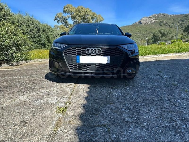 Usado Audi A3 150 CV (110 kW) 2021 Negro Berlina