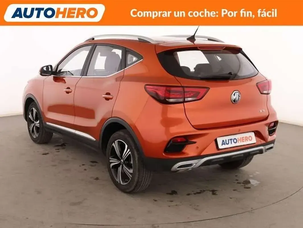 Usado MG ZS Comfort 106 CV (77 kW) 2023 Naranja SUV