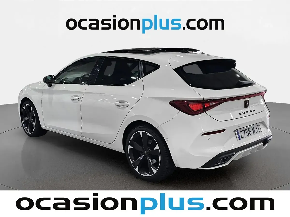 Usado Cupra Leon 190 CV (139 kW) 2023 Blanco Utilitario