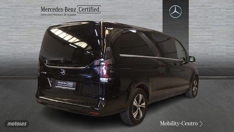 Usado Mercedes V220 Avantgarde 163 CV (119 kW) 2025 Negro Monovolumen