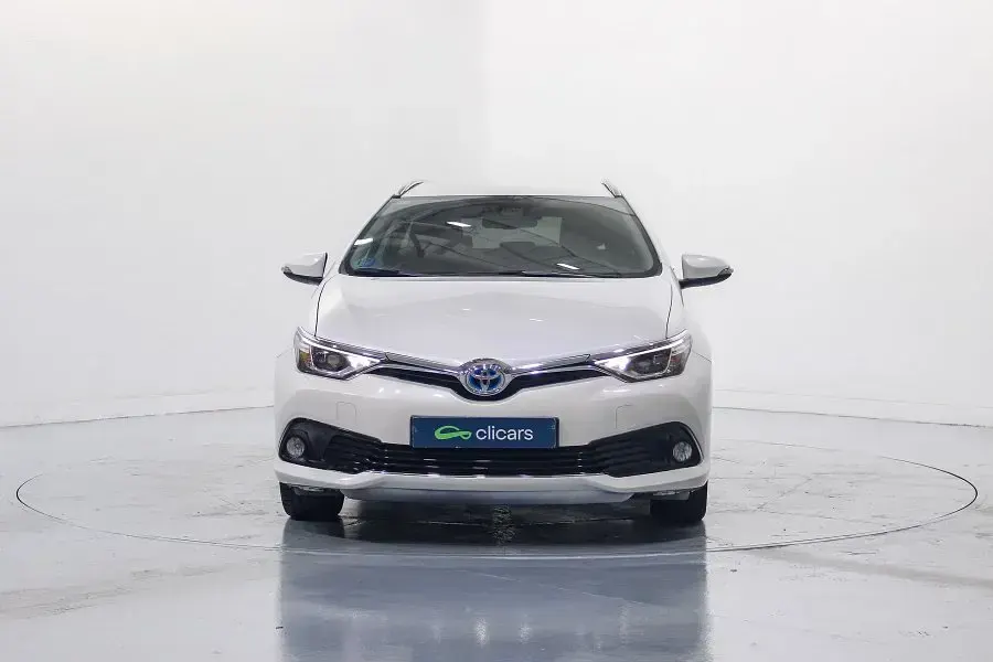 Usado Toyota Auris Touring Sports Active 136 CV (100 kW) 2015 Familiar