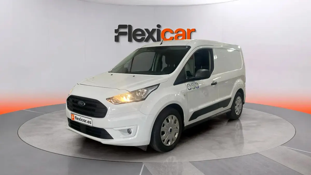 Usado Ford Transit 75 CV (55 kW) 2019 Blanco Berlina