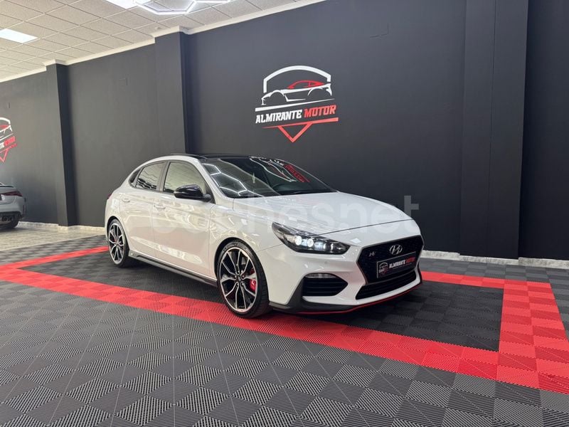 Blanco Usado 2019 Hyundai i30 N Performance Berlina | 26.499 € (Precio justo) - Imagen 1/4