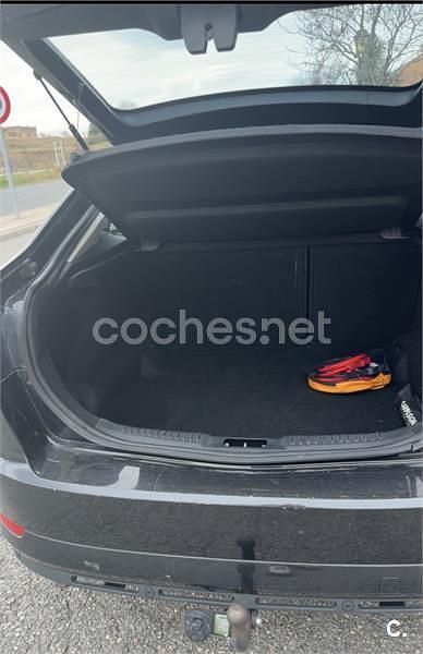 Usado Ford Mondeo Ghia 140 CV (102 kW) 2007 Negro Berlina