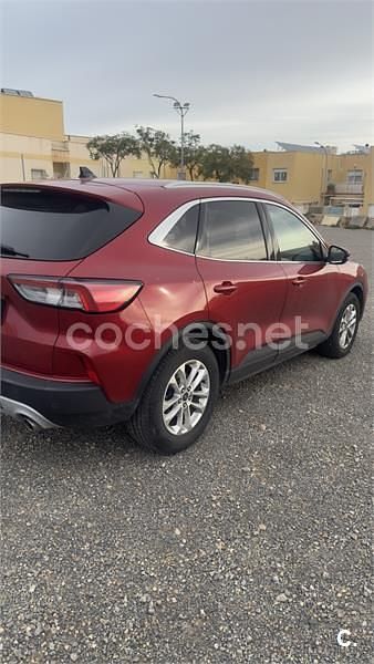 Usado Ford Kuga Titanium 150 CV (110 kW) 2020 Granate SUV