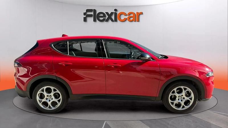 Usado Alfa Romeo Tonale Sprint 131 CV (96 kW) 2023 Rojo SUV