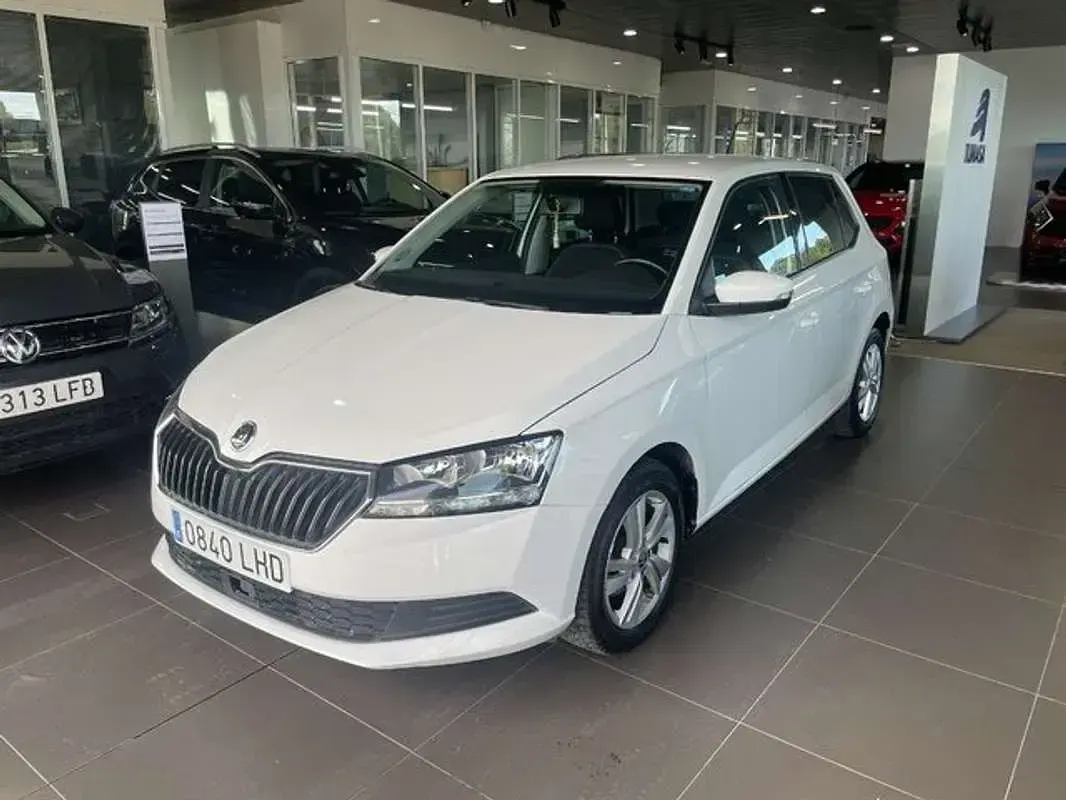 Usado Skoda Fabia Ambition 60 CV (44 kW) 2020 Blanco Utilitario