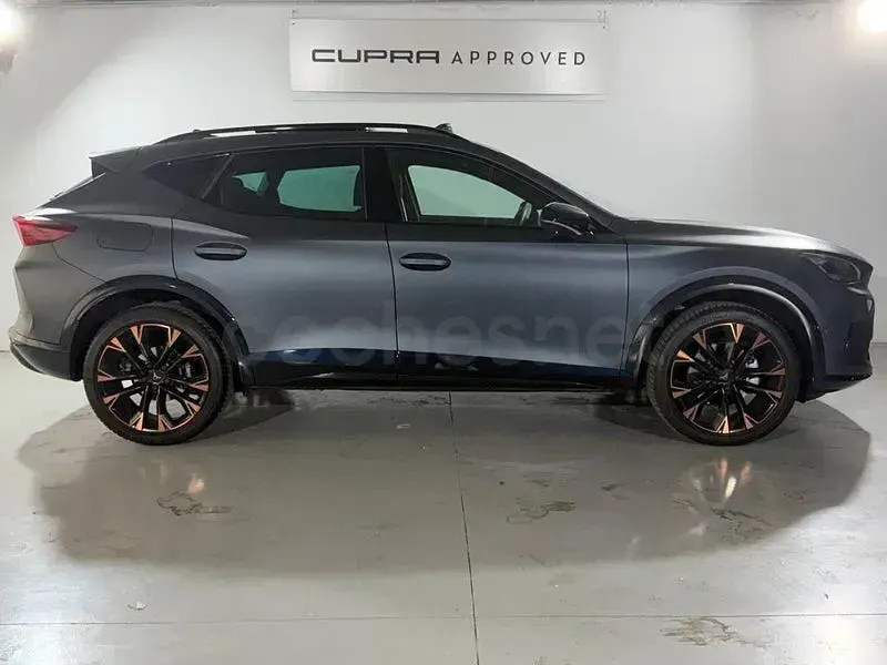 Usado Cupra Formentor 150 CV (110 kW) 2025 Gris / plata SUV