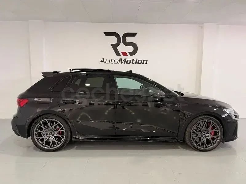 Usado Audi RS3 Competition 400 CV (294 kW) 2026 Negro Berlina