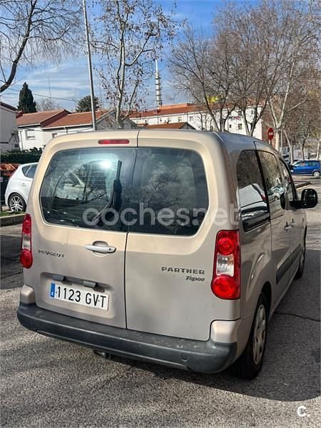 Usado Peugeot Partner Tepee Premium 110 CV (80 kW) 2010 Beige Monovolumen