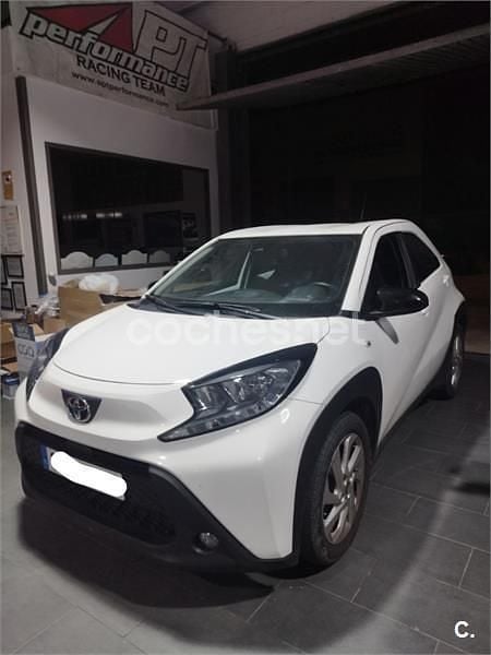 Blanco Usado 2022 Toyota Aygo X Play SUV | 14.000 € (Buen precio) - Imagen 1/4
