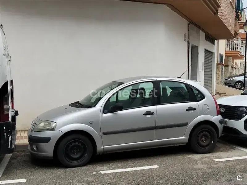 Usado Citroën C3 61 CV (44 kW) 2002 Gris / plata Utilitario