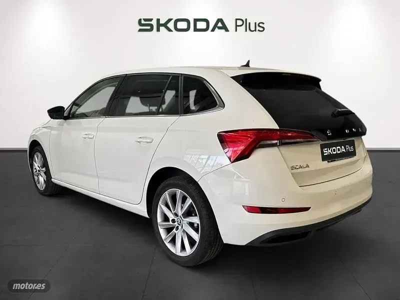 Usado Skoda Scala Style 150 CV (110 kW) 2023 Blanco Utilitario
