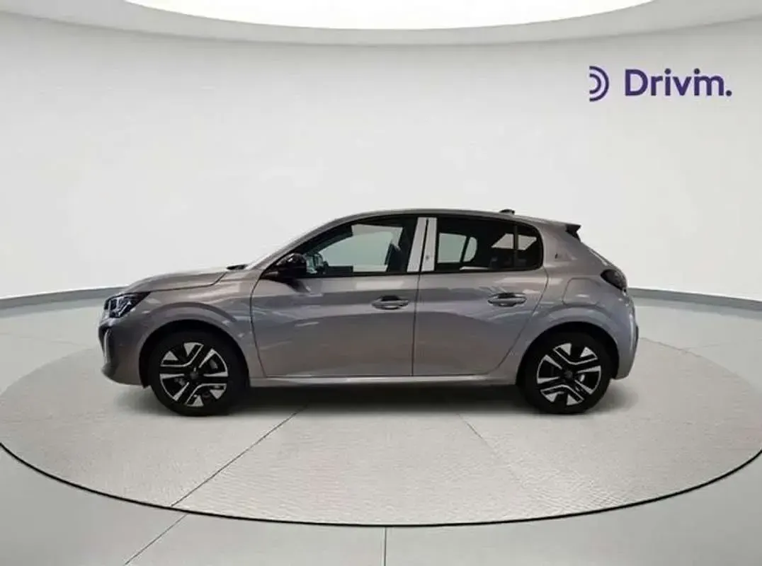Nuevo Peugeot e-208 Allure 114 kW (156 CV) 2026 Gris Utilitario