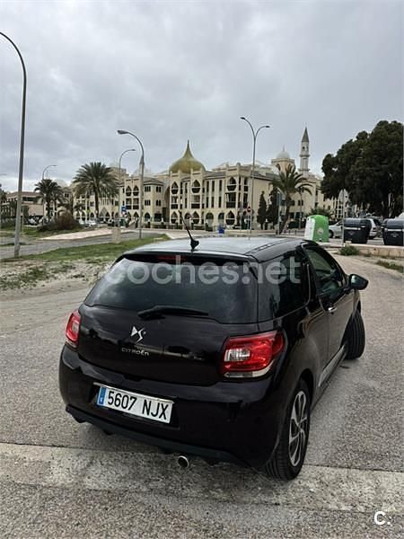 Usado Citroën DS3 Limited Edition 1955 92 CV (67 kW) 2014 Violeta / lila Berlina