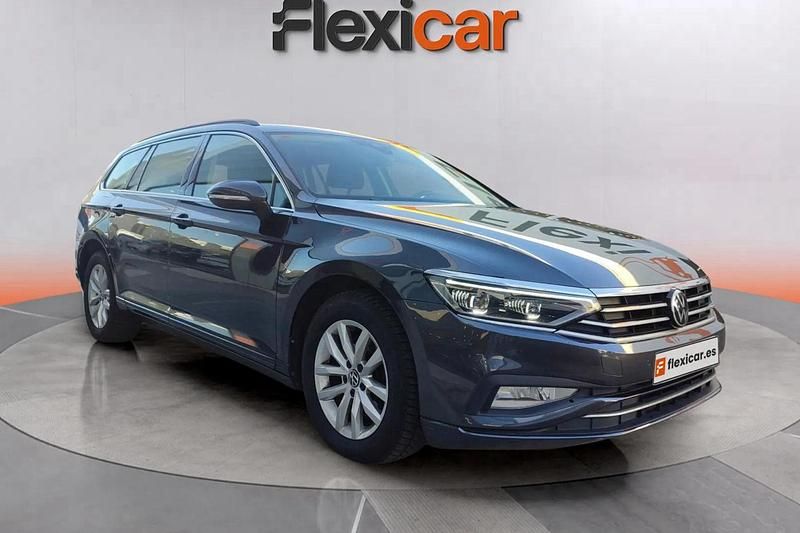 Gris Usado 2021 VW Passat Familiar | 16.190 € (Super precio) - Imagen 1/4