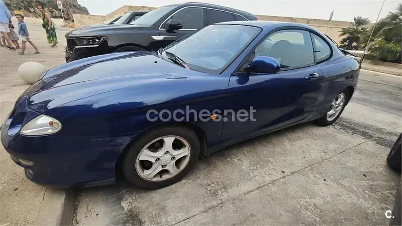 Usado Hyundai Coupé 116 CV (85 kW) 2001 Azul Coupe