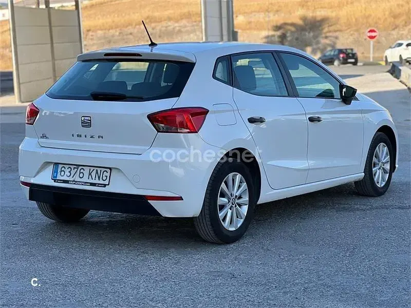 Usado Seat Ibiza Business 95 CV (69 kW) 2019 Blanco Utilitario