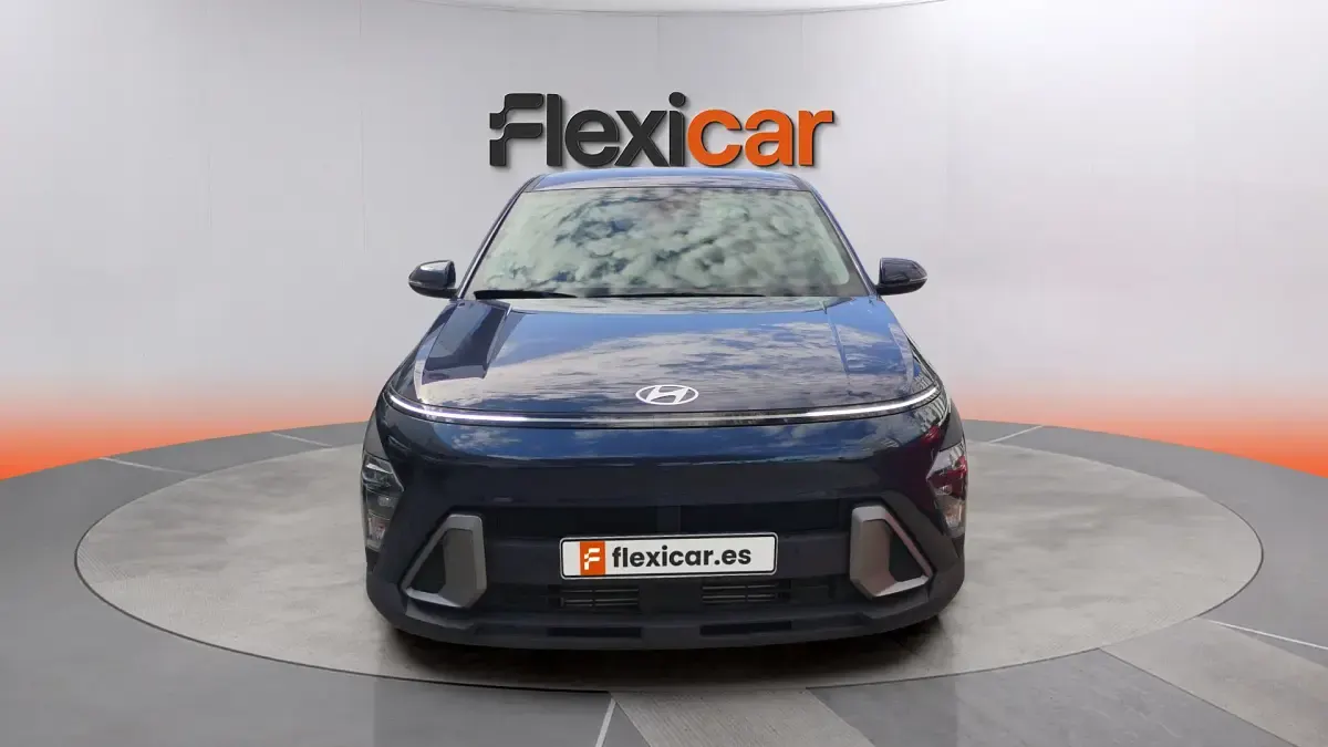 Usado Hyundai Kona 120 CV (88 kW) 2024 Gris SUV