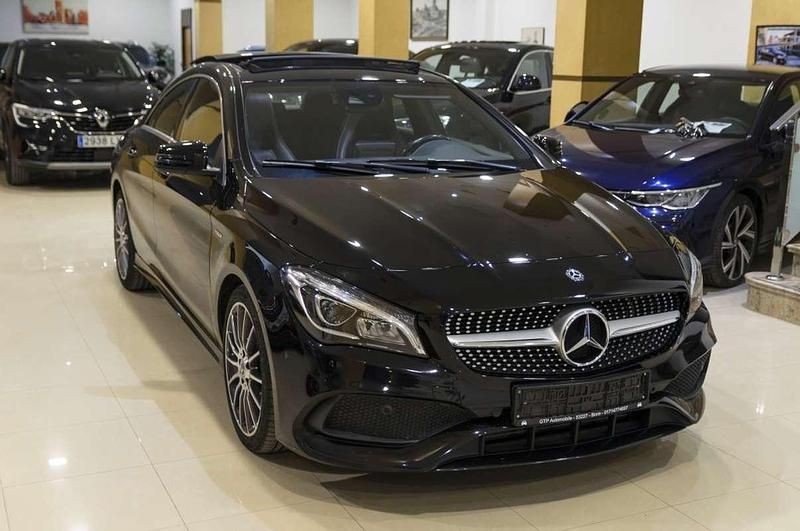 Usado Mercedes CLA200 136 CV (100 kW) 2019 Negro Coupe