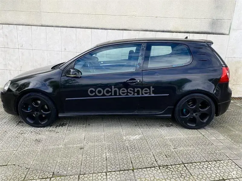 Usado VW Golf V GTI 200 CV (147 kW) 2007 Negro Berlina