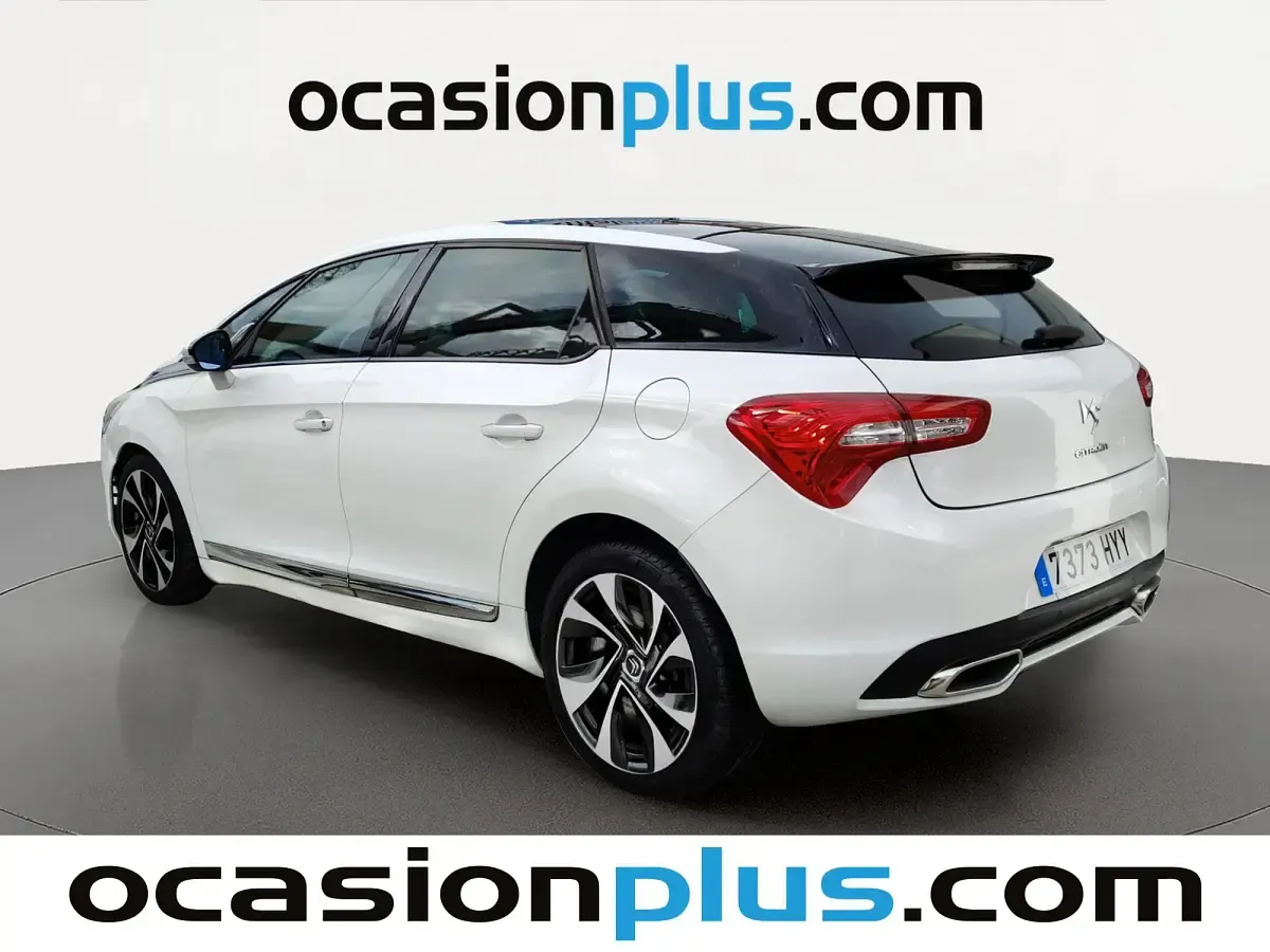 Usado Citroën DS5 Style 181 CV (133 kW) 2014 Blanco Utilitario