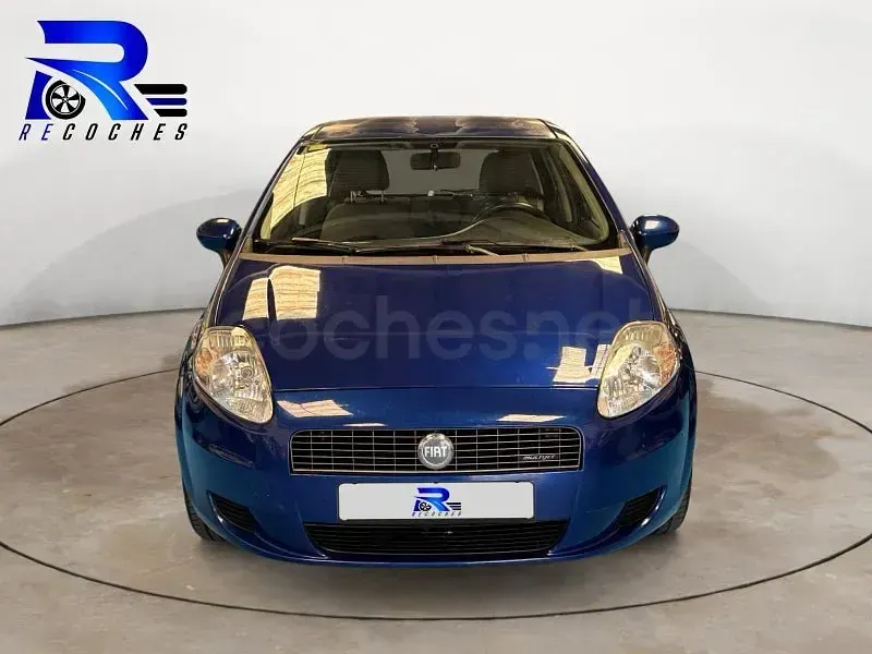 Usado Fiat Grande Punto Active 90 CV (66 kW) 2007 Azul Utilitario