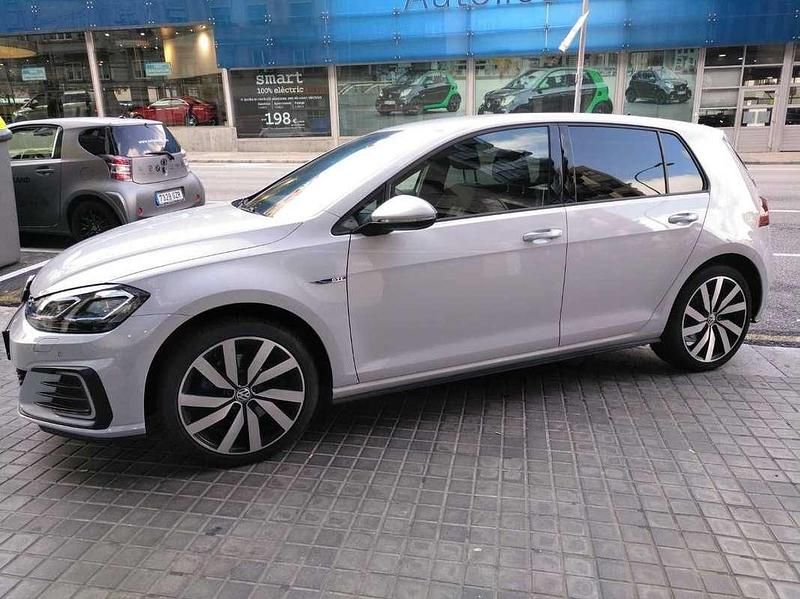 Usado VW Golf VII GTE 204 CV (150 kW) 2017 Blanco Utilitario