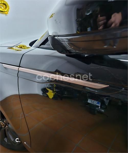 Usado Land Rover Range Rover Velar R-Dynamic 240 CV (176 kW) 2017 Negro SUV