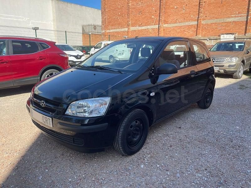 Usado Hyundai Getz 63 CV (46 kW) 2004 Negro Utilitario