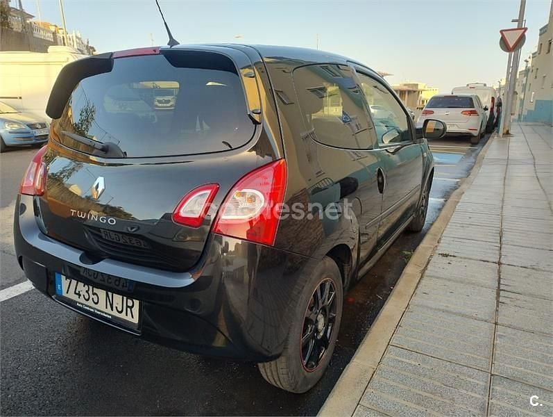 Usado Renault Twingo 75 CV (55 kW) 2012 Negro Utilitario
