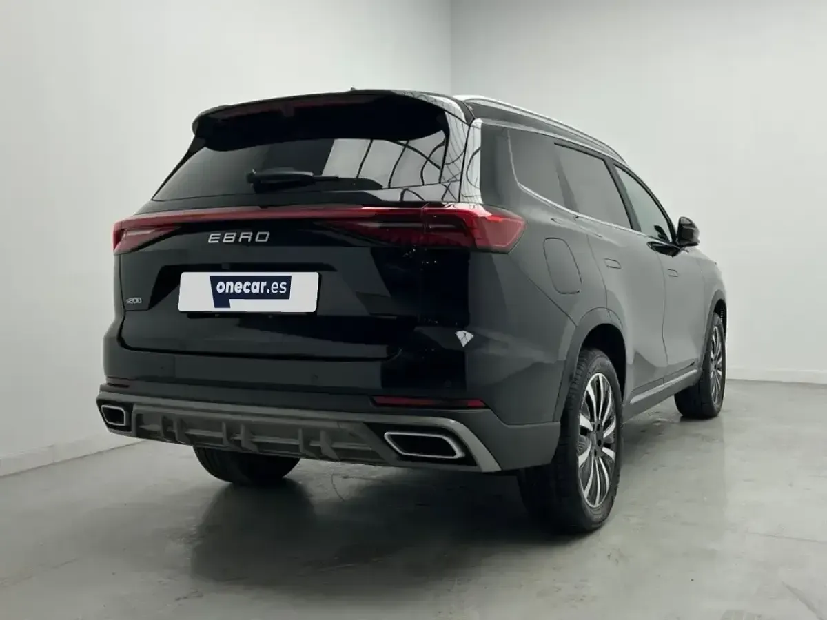 Usado Ebro s800 Luxury 279 CV (205 kW) 2025 Negro SUV