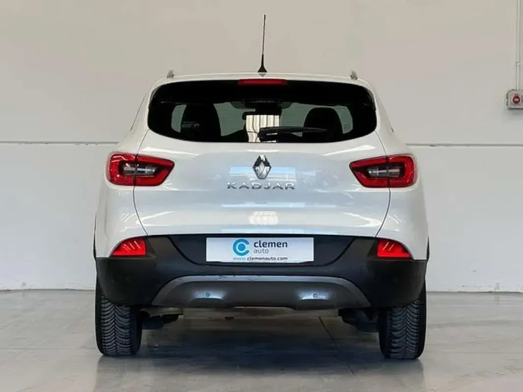Usado Renault Kadjar Life 131 CV (96 kW) 2017 Blanco SUV