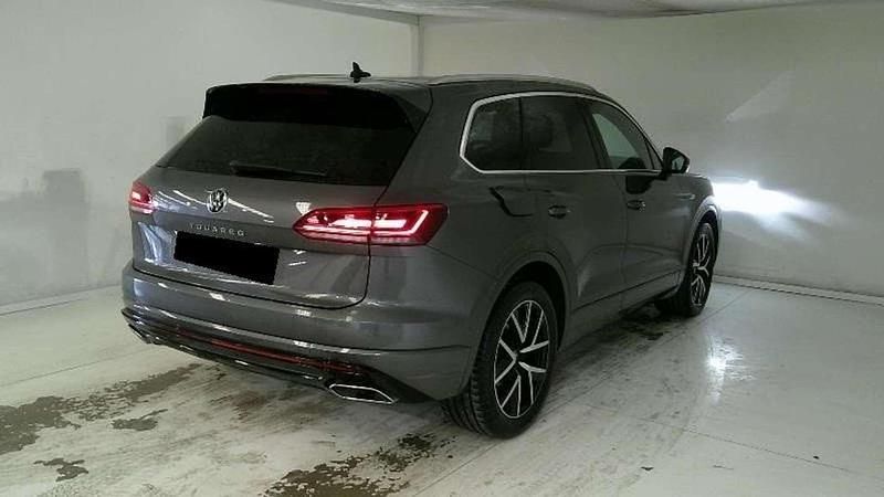 Usado VW Touareg 286 CV (210 kW) 2021 Gris SUV