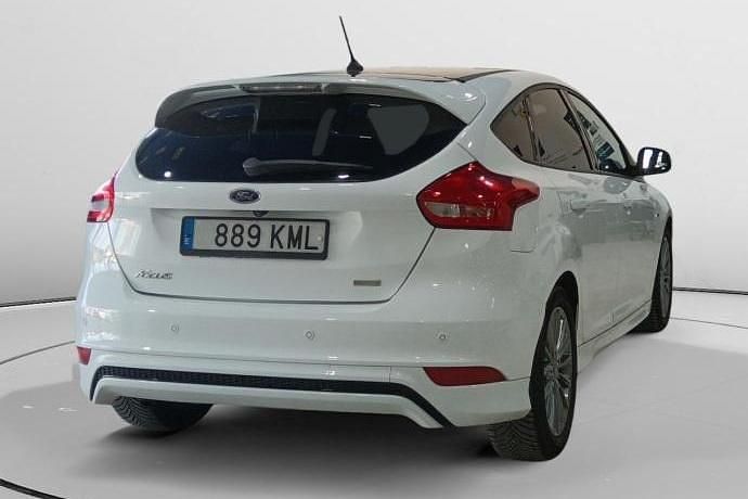 Usado Ford Focus ST-Line 126 CV (92 kW) 2018 Blanco Utilitario