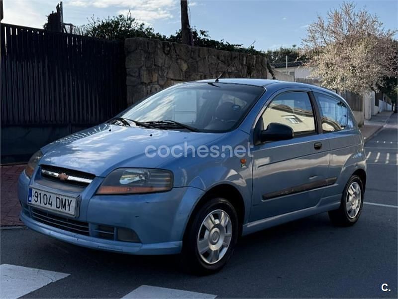 Usado Chevrolet Kalos SE 94 CV (69 kW) 2005 Gris / plata Berlina