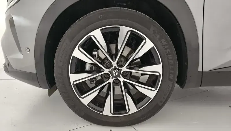 Usado Renault Austral Techno 200 CV (147 kW) 2025 Gris SUV
