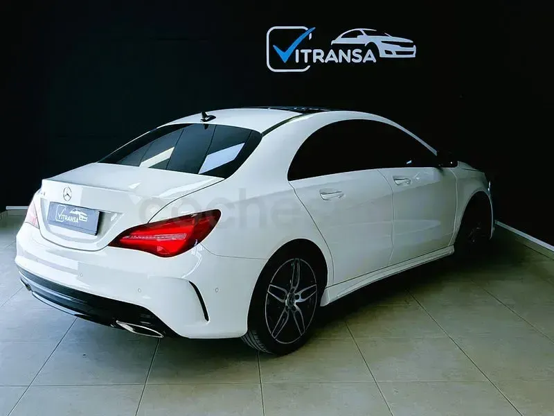 Usado Mercedes CLA200 Shooting Brake 163 CV (119 kW) 2019 Blanco Familiar