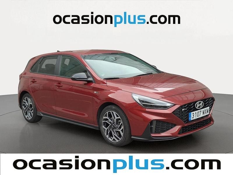Usado Hyundai i30 N Line 100 CV (73 kW) 2024 Rojo Utilitario