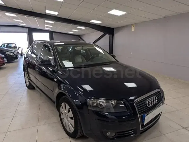 Usado Audi A3 Sportback Ambition 140 CV (102 kW) 2007 Negro Utilitario