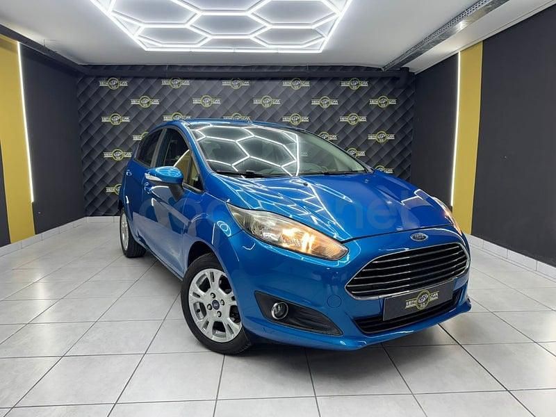 Usado Ford Fiesta Titanium 100 HP (73 kW) 2013 Azul Citadino